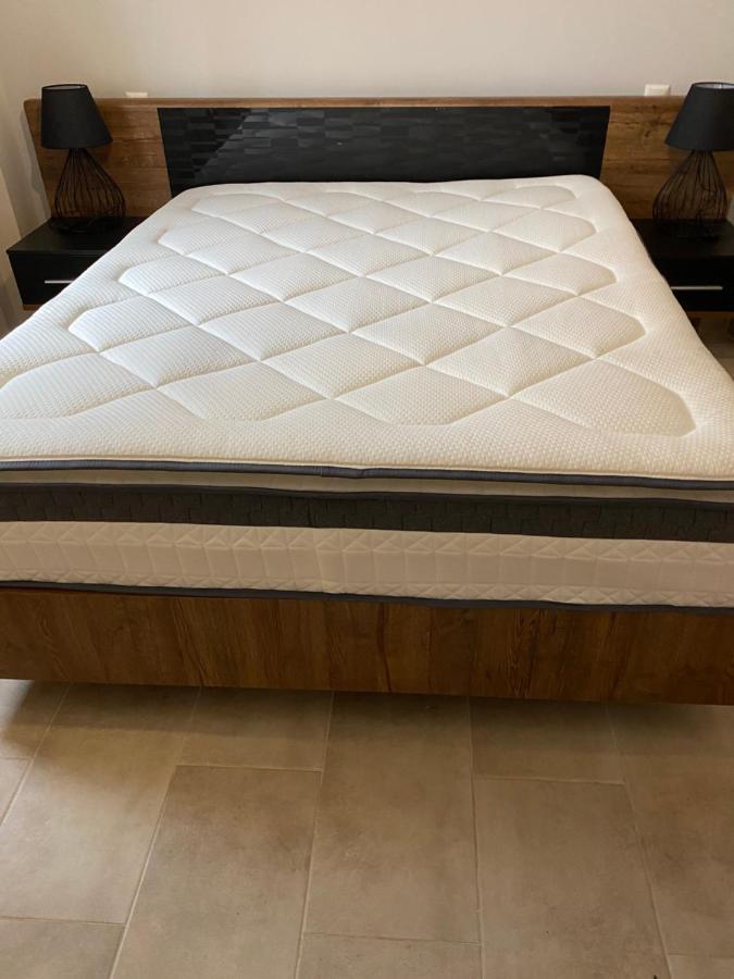 Olive Hill Apartment Karpofora Екстериор снимка